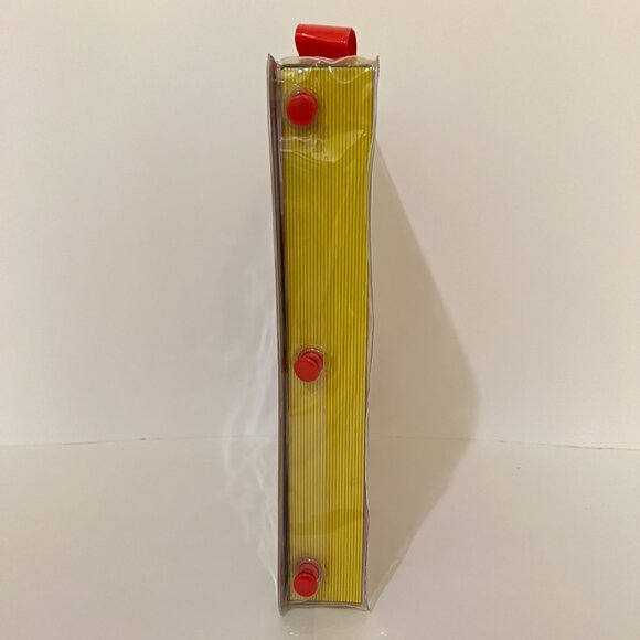 High School Musical East High Yearbook Playset Case with 4 Mini Dolls - Picture 8 of 16